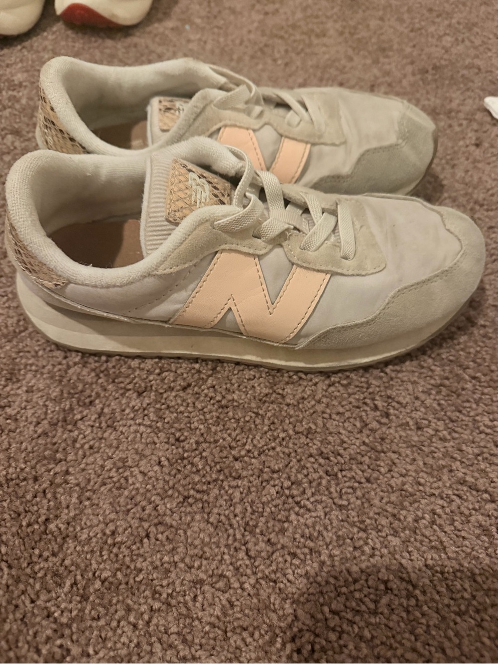 New Balance Cream & Blush Casual Trainer Sneakers